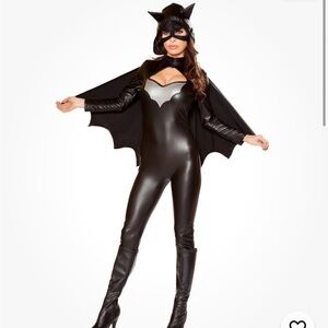 4 piece NEW Batgirl Batman Women's Ladies Costume MEDIUM superhero sexy mask